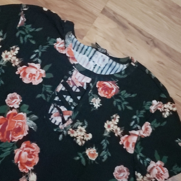 Rue 21 - Picture 2 of 3